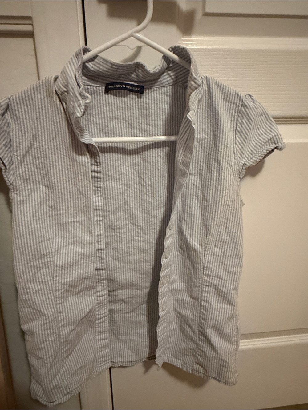 Brandy Melville Short-Sleeve Button-Down Shirt in Light Blue Stripe